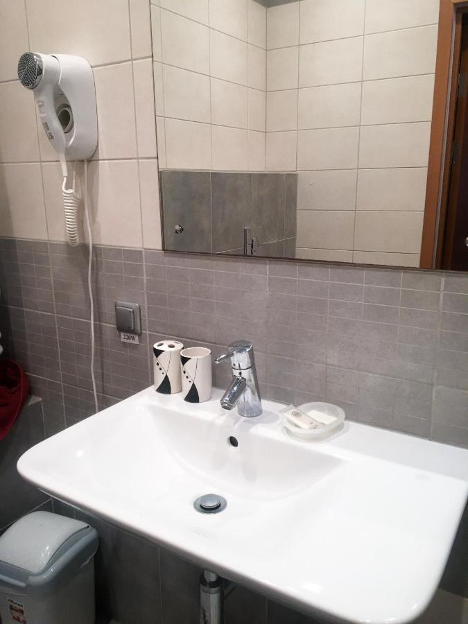 Room In Guest Room - Valensija - Large Suite Jurkalne Zewnętrze zdjęcie